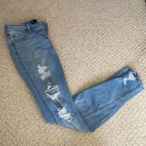 Hollister mid-rise skinny ripped jeans